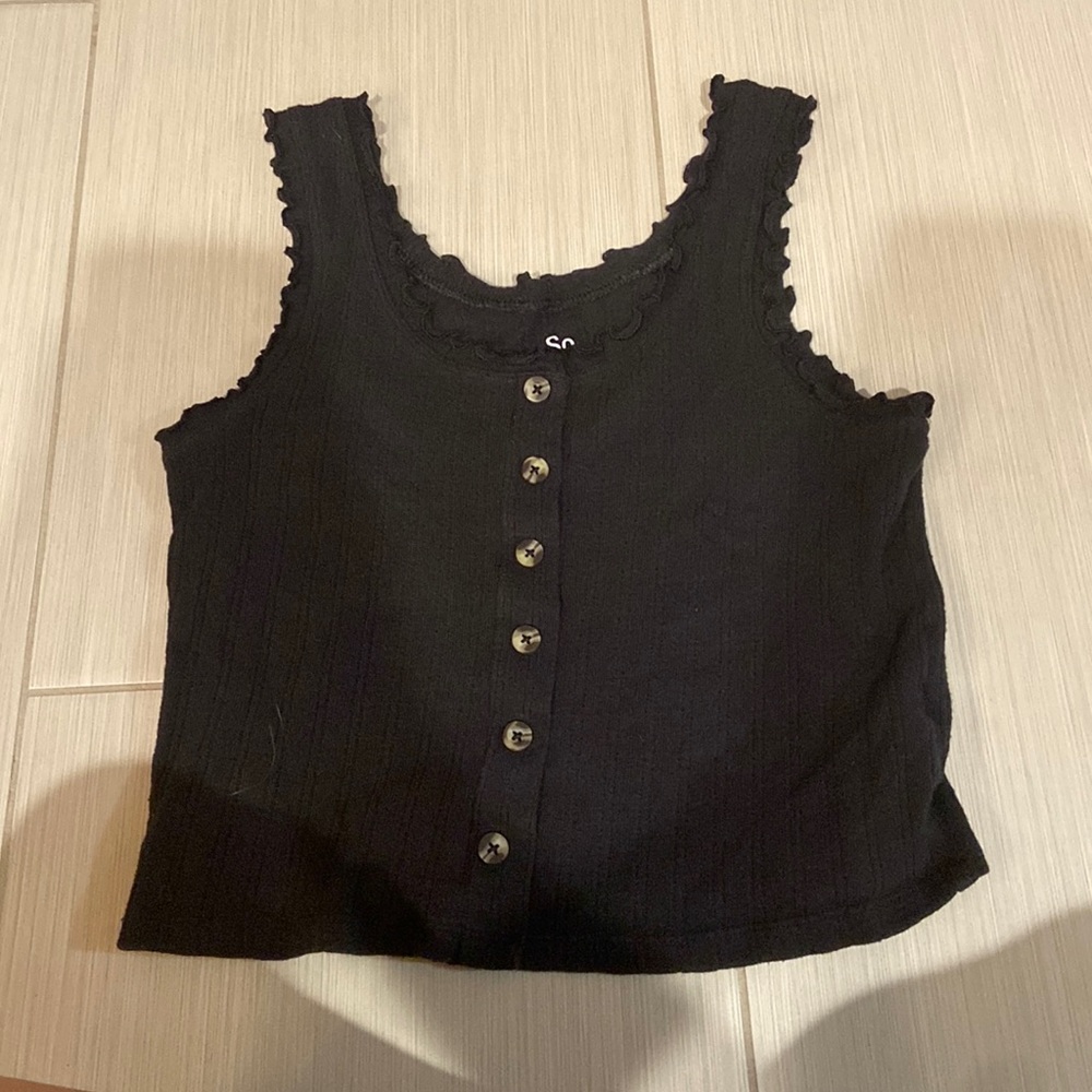 Button black crop top
